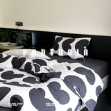 Load image into Gallery viewer, FANTASIA collection dream planet [Odin's blessing] black and white peach heart knitted cotton four-piece set Tianzhu cotton sheets