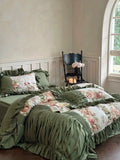 Load image into Gallery viewer, French retro style thickened tencel cotton polished four-piece set cotton thermal bed sheet princess lotus leaf edge quilt cover bedding