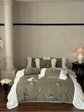 Load image into Gallery viewer, French retro style autumn and winter milk fleece four-piece thermal bed sheet flannel coral fleece double-sided fleece quilt cover bedding