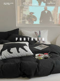 Load image into Gallery viewer, FANTASIA Collection Dream Planet [Escape to the West Highlands] Original black and white cotton bed four-piece cotton bed sheet