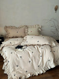 Load image into Gallery viewer, French autumn and winter thickened polished pure cotton four-piece set girl bow embroidered satin cotton warm bedding