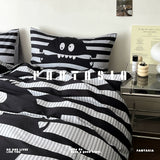Load image into Gallery viewer, FANTASIA Collection Dream Planet [Unbelievable Labyrinth] Original black and white cotton satin four-piece set of pure cotton sheets