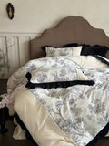 Load image into Gallery viewer, Winter thickened double-sided milk fleece four-piece set French retro warm niche printed quilt cover fleece lace bedding