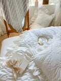Load image into Gallery viewer, Ins Internet celebrity white cotton washed cotton bed four-piece set girl heart padded cotton quilt cover light luxury high-end bed sheet 4