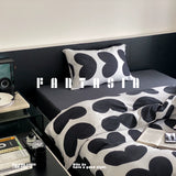Load image into Gallery viewer, FANTASIA collection dream planet [Odin's blessing] black and white peach heart knitted cotton four-piece set Tianzhu cotton sheets