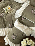 Load image into Gallery viewer, French retro style autumn and winter milk fleece four-piece thermal bed sheet flannel coral fleece double-sided fleece quilt cover bedding